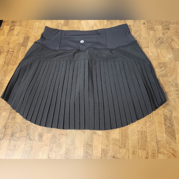 Baleaf tennis skirt / skirt size Medium - Picture 2 of 14
